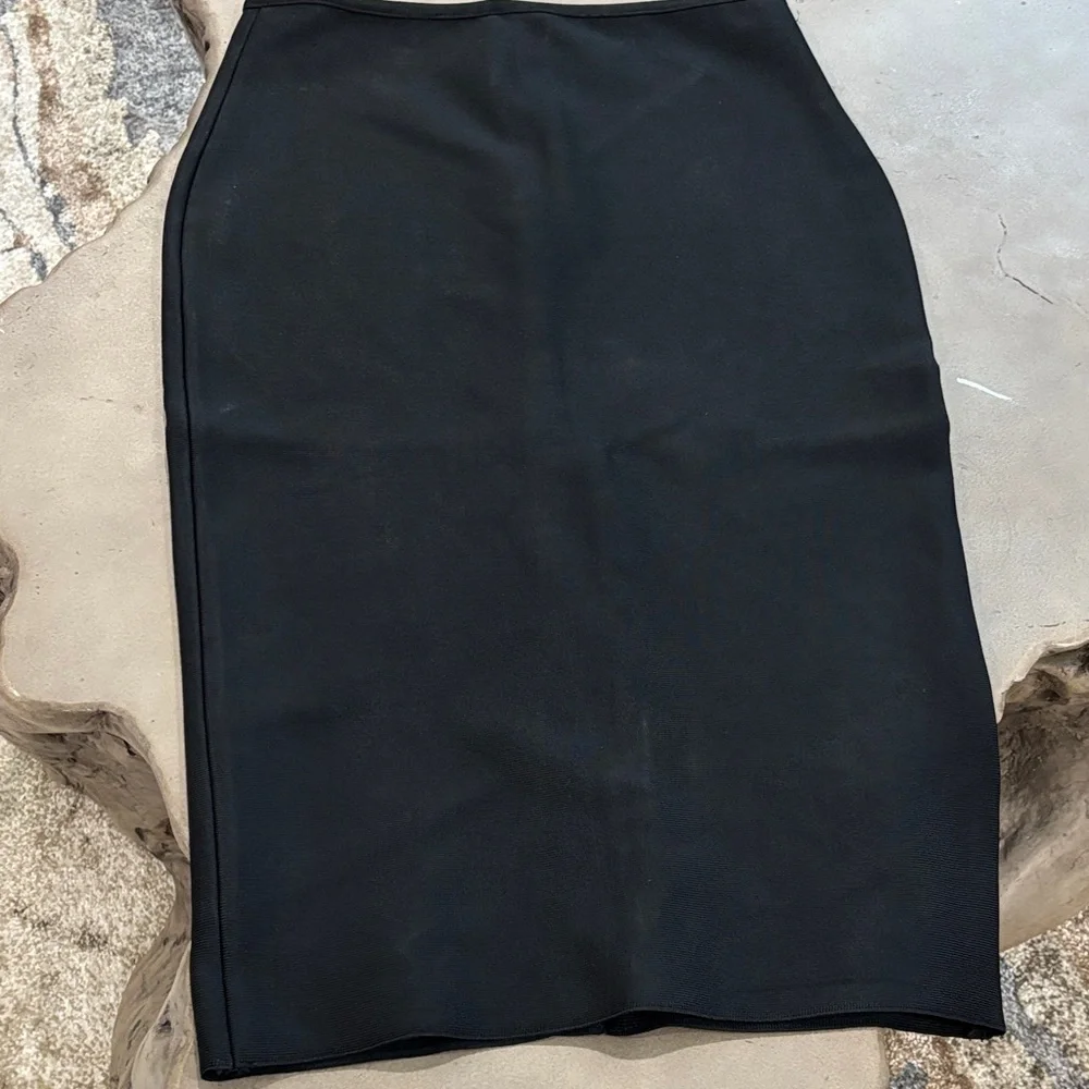 Gracia Classic Black Pencil Skirt - Picture 3 of 5